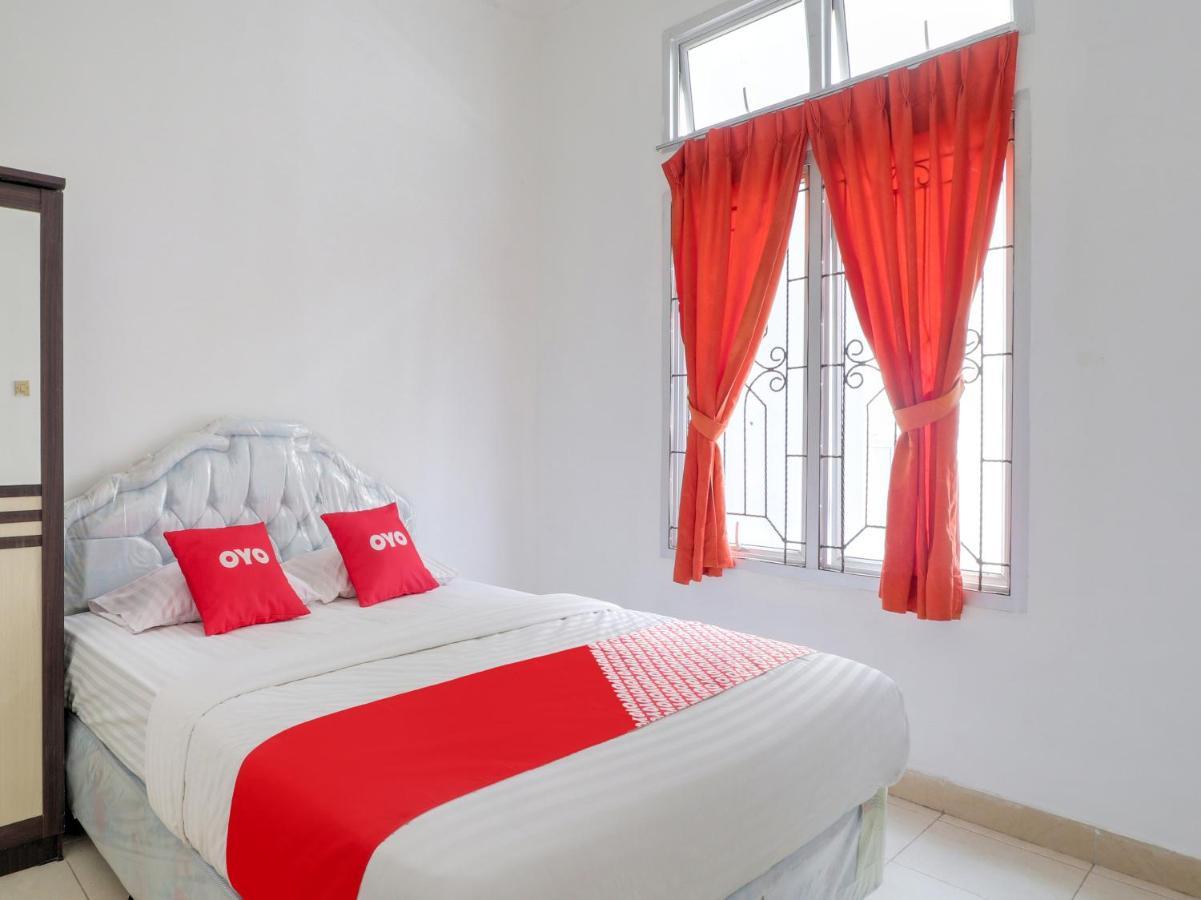 Oyo 2997 Grand Suites Palace 2 Sindanglaya Esterno foto
