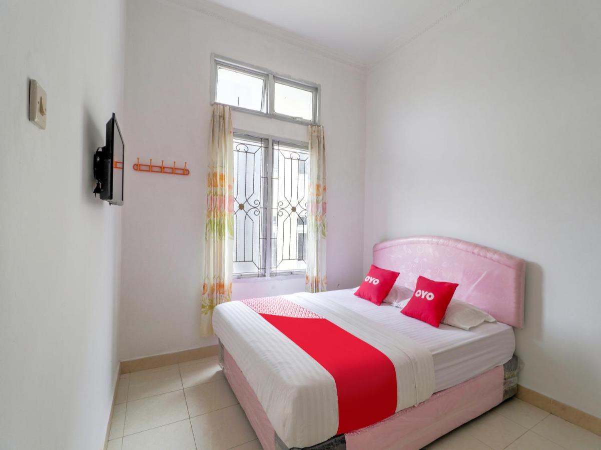 Oyo 2997 Grand Suites Palace 2 Sindanglaya Esterno foto