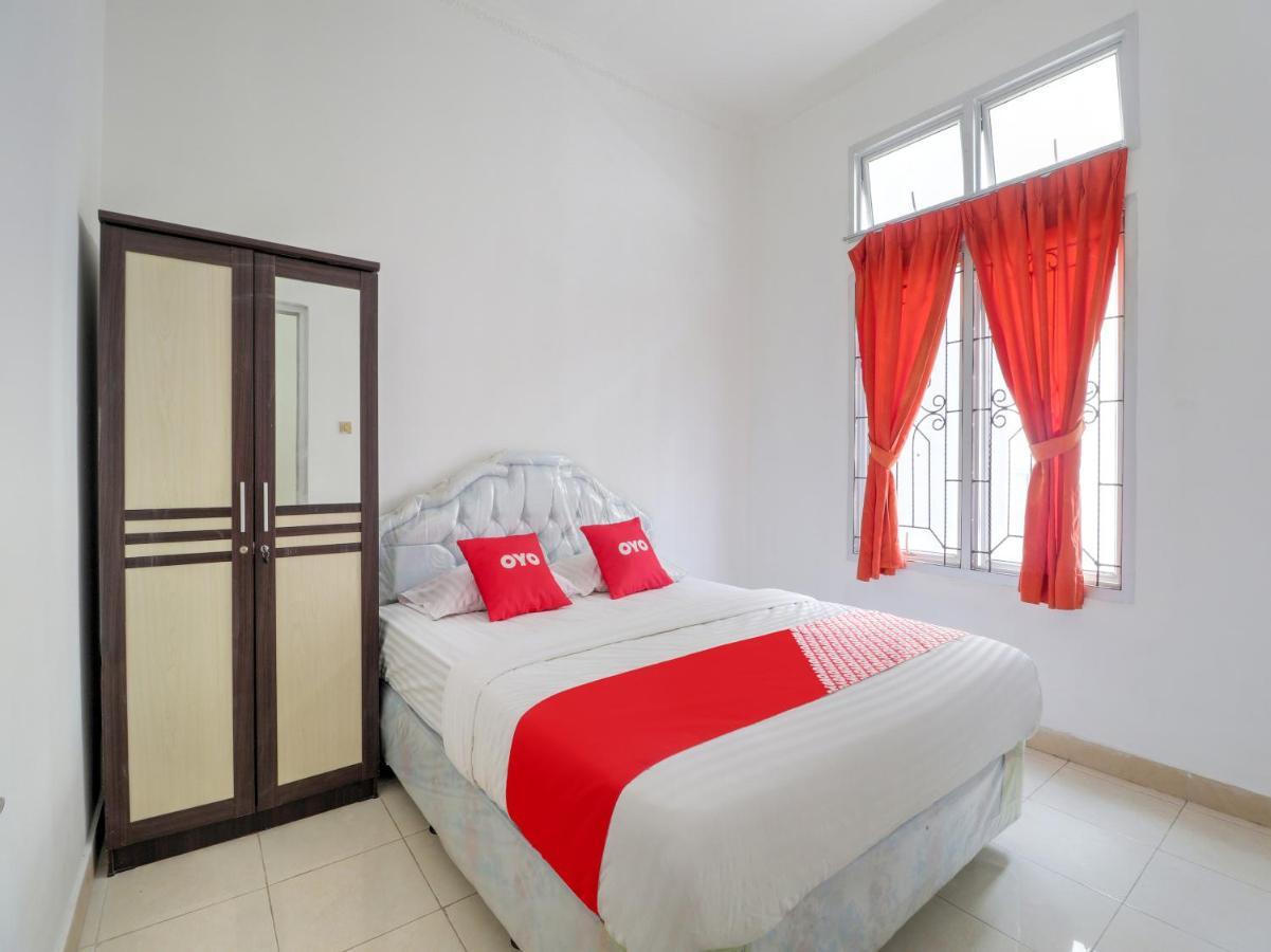 Oyo 2997 Grand Suites Palace 2 Sindanglaya Esterno foto