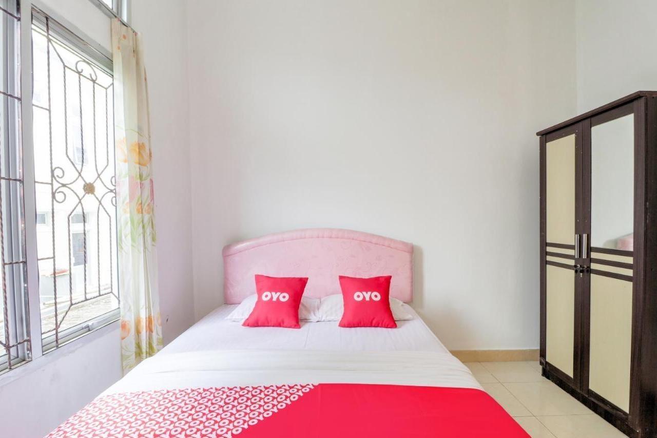 Oyo 2997 Grand Suites Palace 2 Sindanglaya Esterno foto