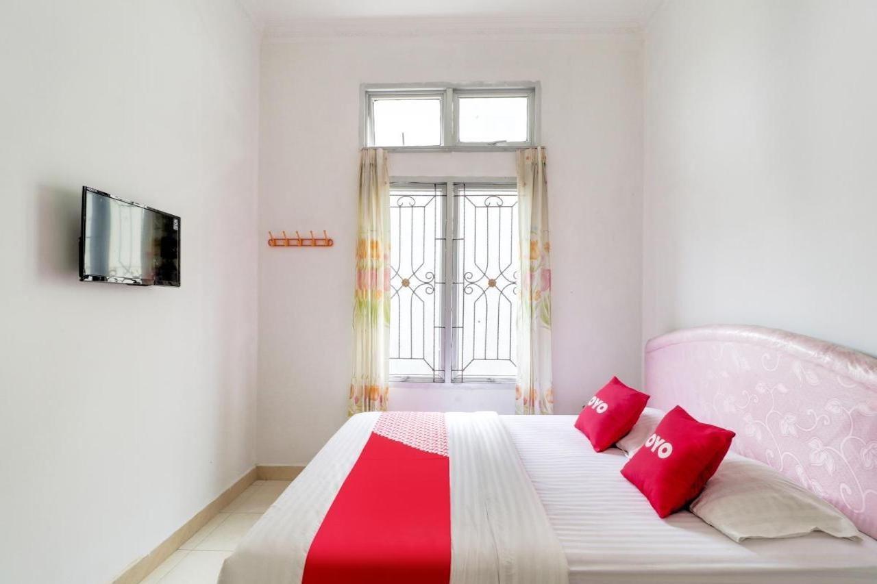 Oyo 2997 Grand Suites Palace 2 Sindanglaya Esterno foto