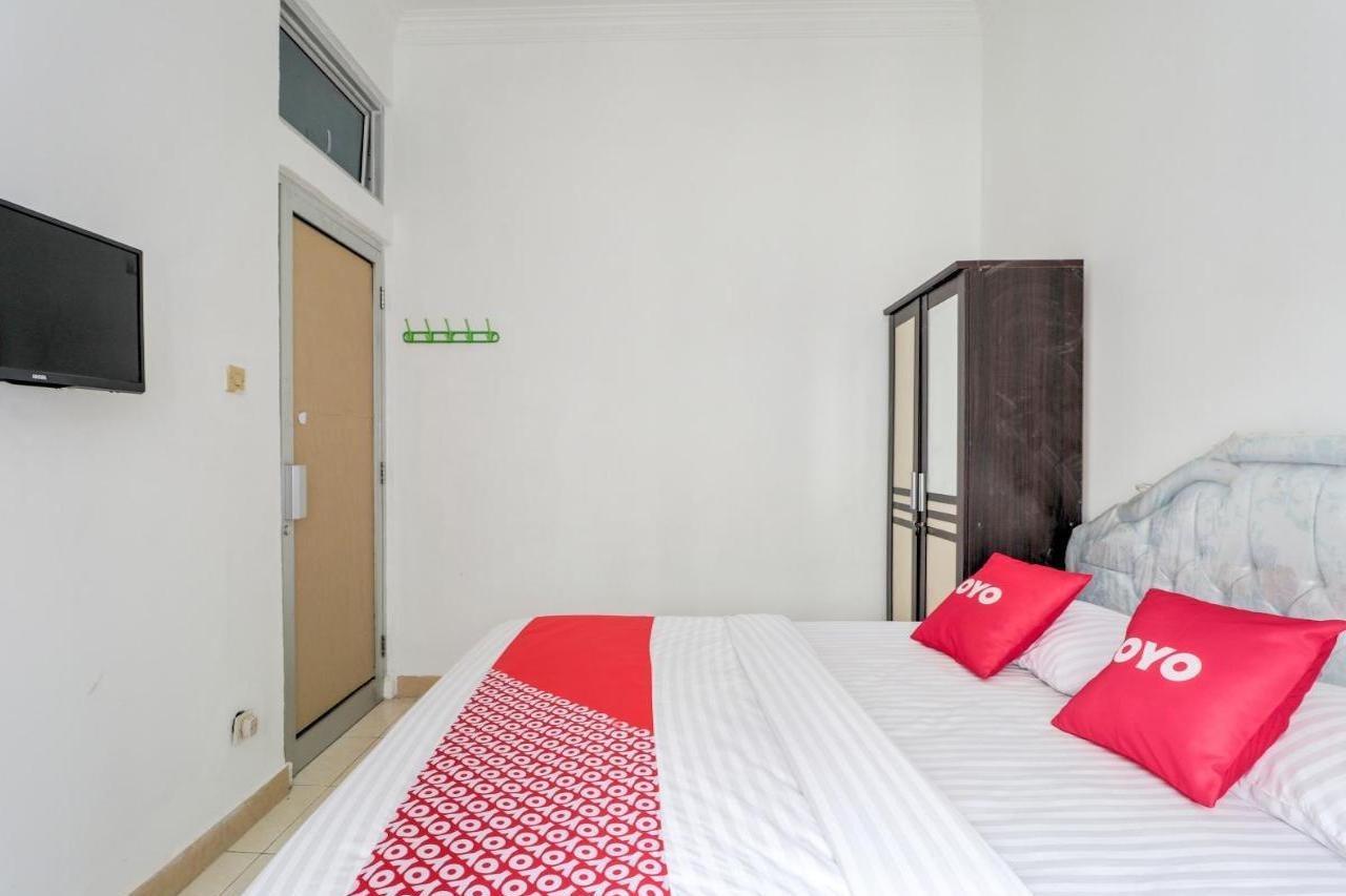 Oyo 2997 Grand Suites Palace 2 Sindanglaya Esterno foto